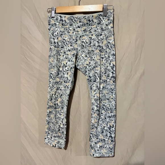 lululemon athletica Pants - Lululemon leggings